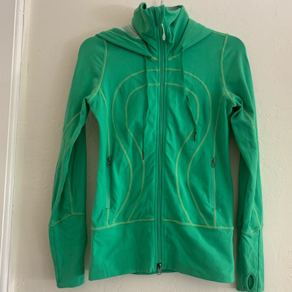 🍀💚LULULEMON HOODIE